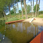 Nad Jeziorem Hébergement de vacances *